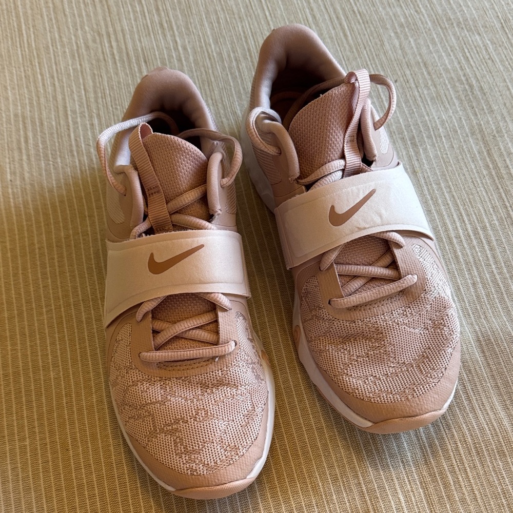 Nike renew trainers